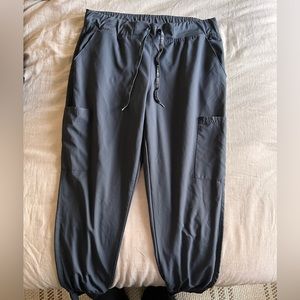 jogger scrub pants